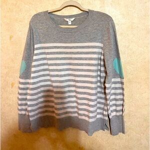 🩵Grey and White Striped Sweater very beautiful. 🌸